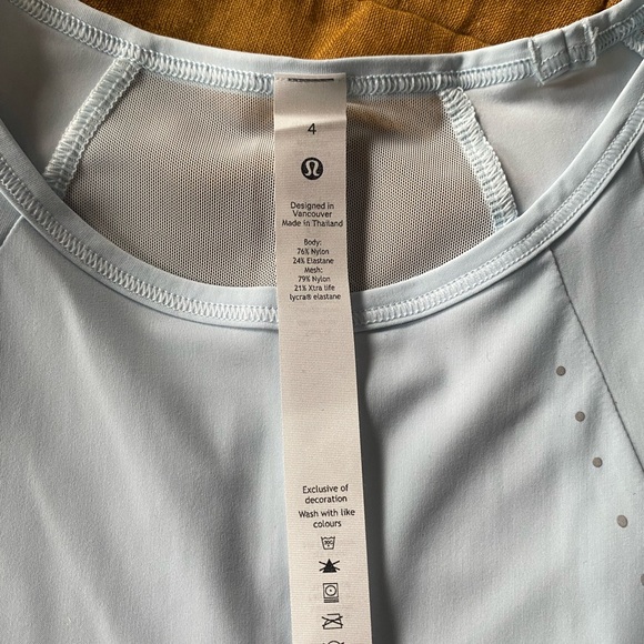 Lululemon workout top - Picture 2 of 3